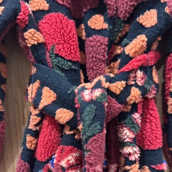 Farm Rio Jungle Snake Fruit Black Apple Coat - Picture 7 of 16